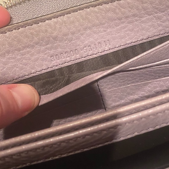 GUCCI 100% authentic zippy long wallet. Corners intact. EUC!! - Picture 6 of 8